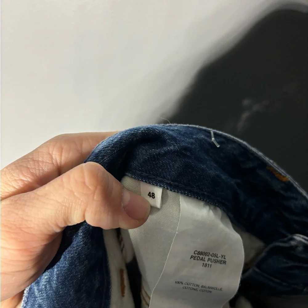 Closed Pedal Pusher Frayed Hem Jeans Size 32 - Picture 6 of 7